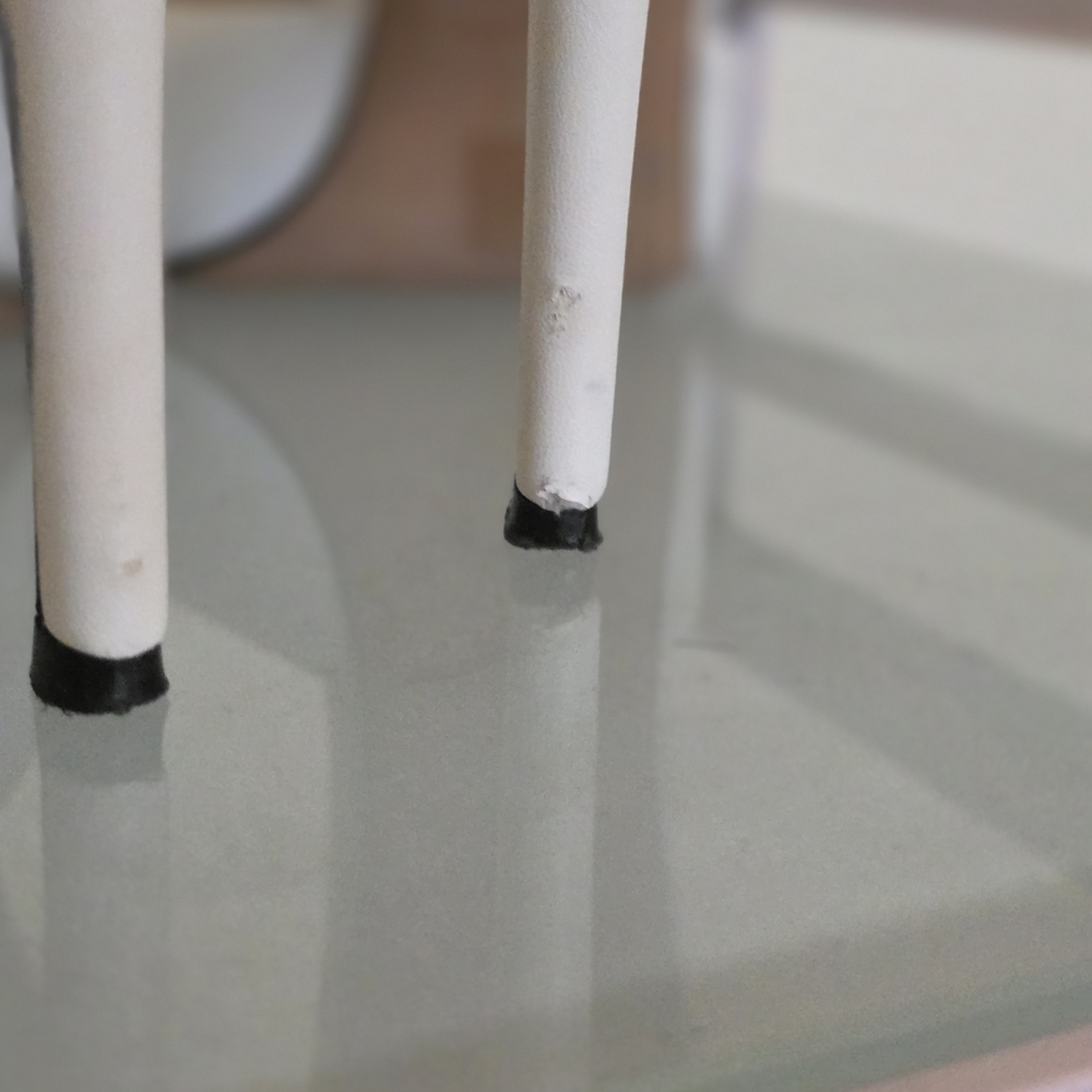 Elegant White Heeled Mules - Picture 3 of 3